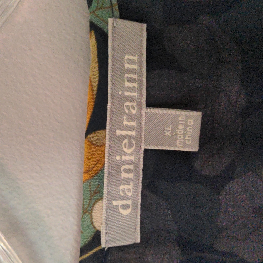 EUC✨ DANIEL RAINN navy women's XL Camila Ruffle Detail 3/4 sleeve Blouse - Picture 12 of 17